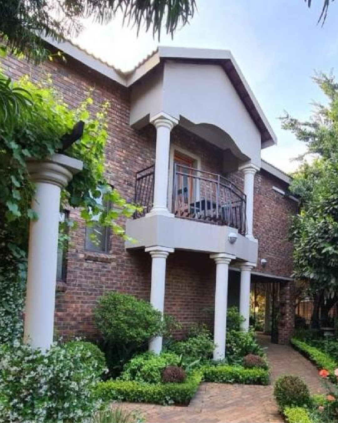 Feathers Guest House